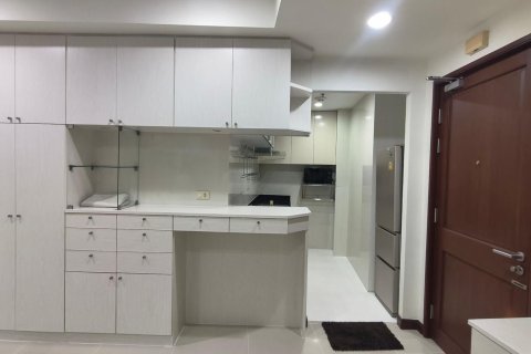 Студия в кондо в Патхум Ване, Бангкок, Таиланд № 167336 - фото 5