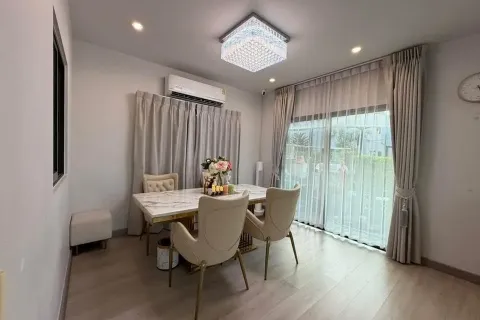 Maison à Pathum Thani, Thaïlande 4 chambres № 167337 - photo 4