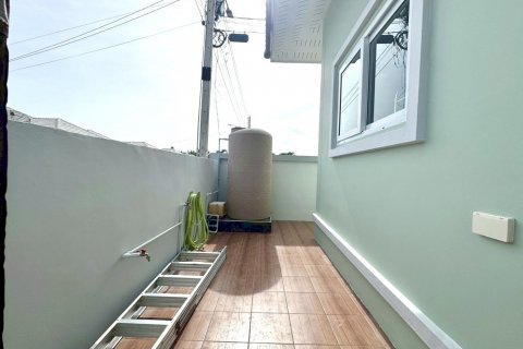 House in Pattaya, Thailand 3 bedrooms № 145400 - photo 9