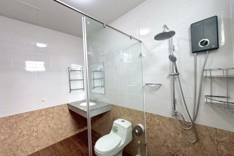 House in Pattaya, Thailand 3 bedrooms № 145400 - photo 10