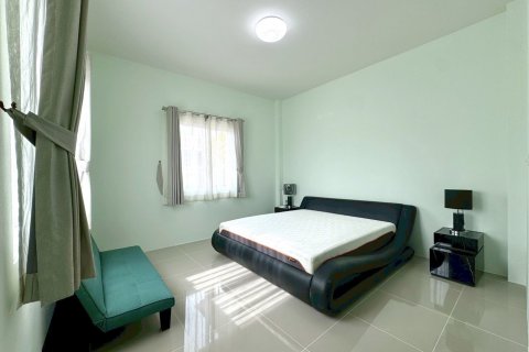 House in Pattaya, Thailand 3 bedrooms № 145400 - photo 5