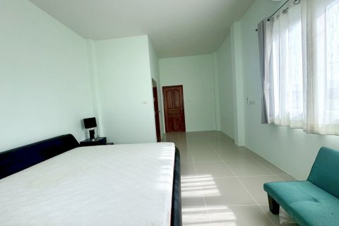 House in Pattaya, Thailand 3 bedrooms № 145400 - photo 12