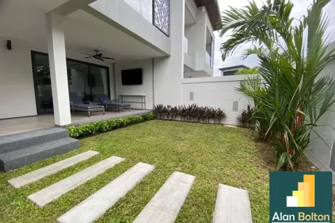 Casa de 5 dormitorios en Jomtien Beach, Pattaya, Tailandia № 211265 - foto 2