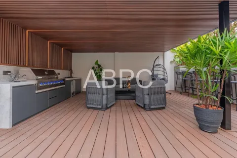 Casa de 4 dormitorios en Jomtien Beach, Pattaya, Tailandia № 211264 - foto 7