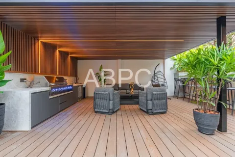 Casa de 4 dormitorios en Jomtien Beach, Pattaya, Tailandia № 211264 - foto 4