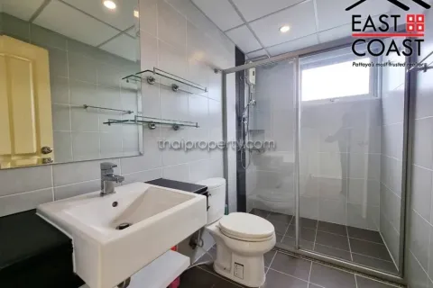 Condominio de 2 dormitorios en Jomtien Beach, Pattaya, Tailandia № 212845 - foto 12