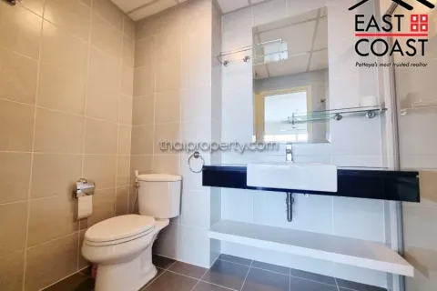 Condominio de 2 dormitorios en Jomtien Beach, Pattaya, Tailandia № 212845 - foto 17