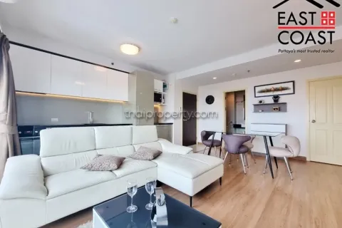 Condominio de 2 dormitorios en Jomtien Beach, Pattaya, Tailandia № 212845 - foto 3