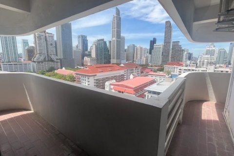 Condo à Watthana, Bangkok, Thaïlande, 3 chambres № 200975 - photo 10