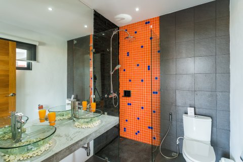 Villa in Ko Samui, Thailand 7 bedrooms № 180274 - photo 21