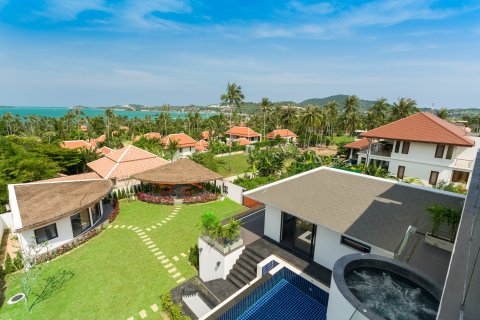 Villa in Ko Samui, Thailand 7 bedrooms № 180274 - photo 2