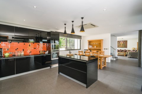 Villa in Ko Samui, Thailand 7 bedrooms № 180274 - photo 13
