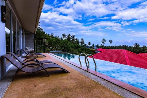 Villa in Ko Samui, Thailand 5 bedrooms № 180275 - photo 3