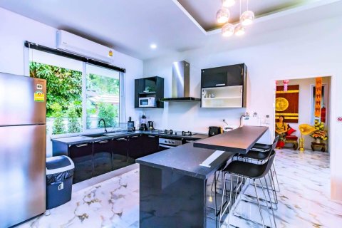 Villa in Ko Samui, Thailand 5 bedrooms № 180275 - photo 2