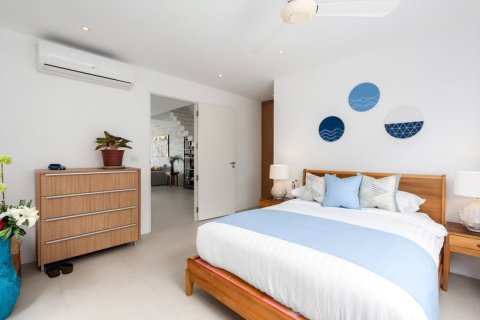 Villa in Ko Samui, Thailand 5 bedrooms № 180271 - photo 8