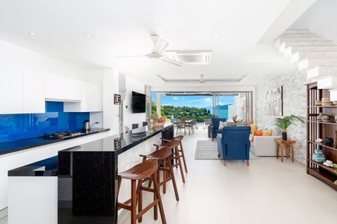 Villa in Ko Samui, Thailand 5 bedrooms № 180271 - photo 2