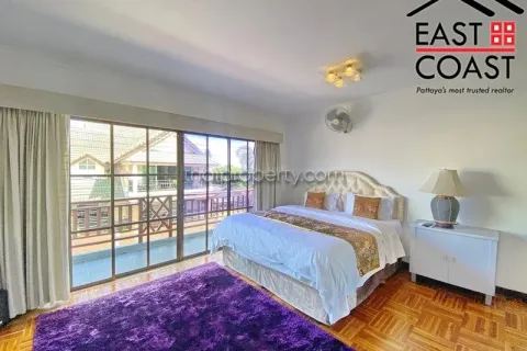 Casa de 7 dormitorios en Pattaya, Tailandia № 212617 - foto 10