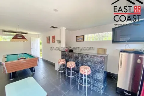 Casa de 7 dormitorios en Pattaya, Tailandia № 212617 - foto 17