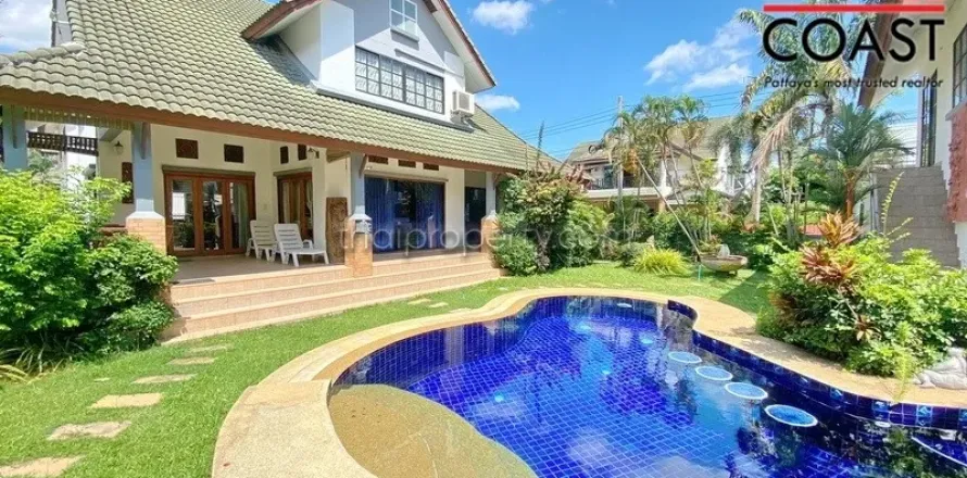 Casa de 7 dormitorios en Pattaya, Tailandia № 212617