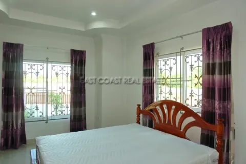 Casa de 3 dormitorios en Pattaya, Tailandia № 212612 - foto 6