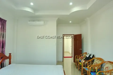 Casa de 3 dormitorios en Pattaya, Tailandia № 212612 - foto 8