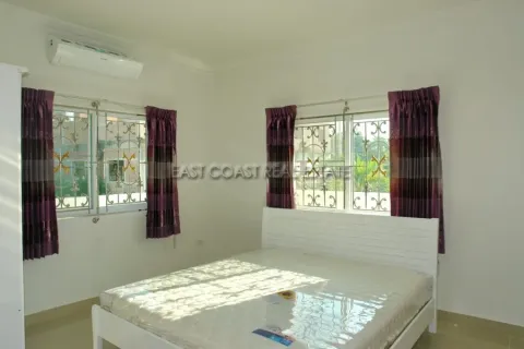 Casa de 3 dormitorios en Pattaya, Tailandia № 212612 - foto 10