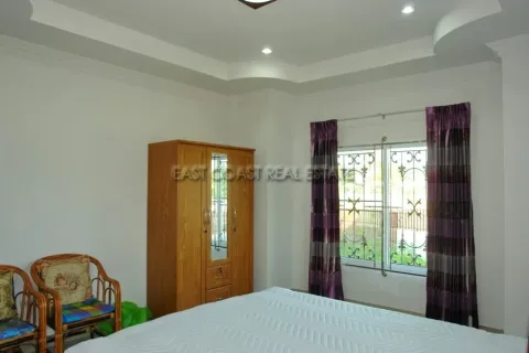 Casa de 3 dormitorios en Pattaya, Tailandia № 212612 - foto 7