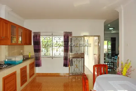Casa de 3 dormitorios en Pattaya, Tailandia № 212612 - foto 5