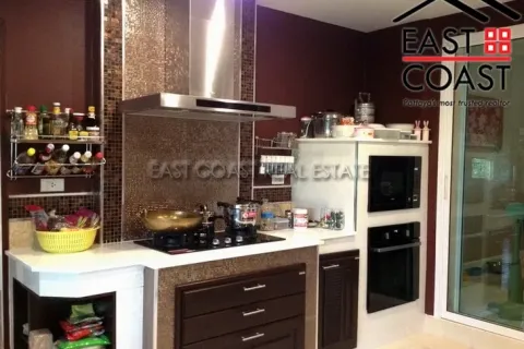 Casa de 3 dormitorios en Pattaya, Tailandia № 212613 - foto 7