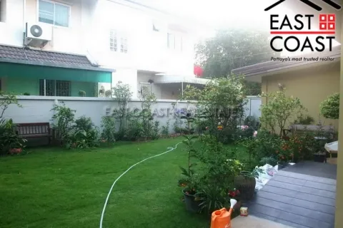Casa de 3 dormitorios en Pattaya, Tailandia № 212613 - foto 3