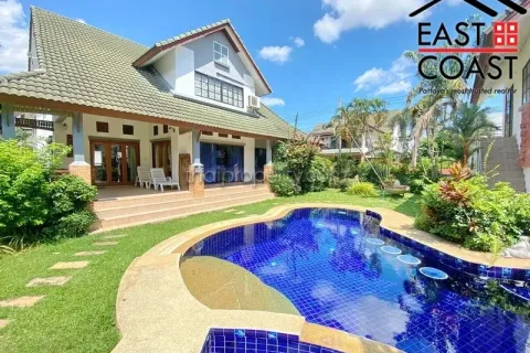 House in Pattaya, Thailand 7 bedrooms № 212616
