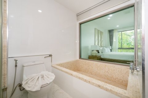 Condo in Phuket, Thailand, 2 bedrooms  № 167161 - photo 14