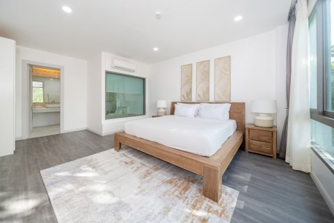 Condo in Phuket, Thailand, 2 bedrooms  № 167161 - photo 8