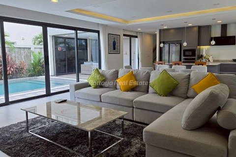 Дом в Паттайе, Таиланд с 4 спальнями  № 152537 - фото 4