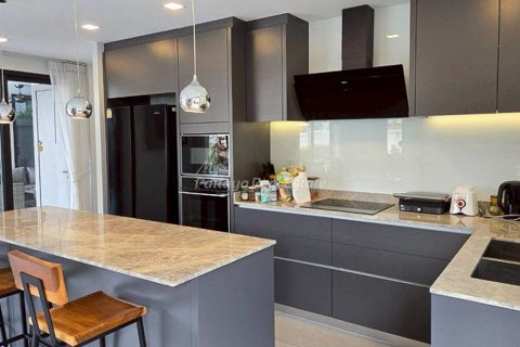 Дом в Паттайе, Таиланд с 4 спальнями  № 152537 - фото 10