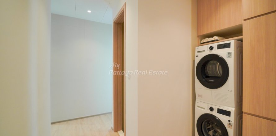 Condo in Pattaya, Thailand, 2 bedrooms  № 152532