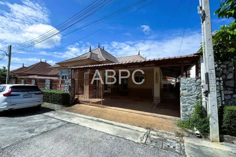 Casa de 3 dormitorios en Pattaya, Tailandia № 211773 - foto 8