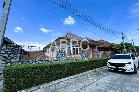 Casa de 3 dormitorios en Pattaya, Tailandia № 211773 - foto 7