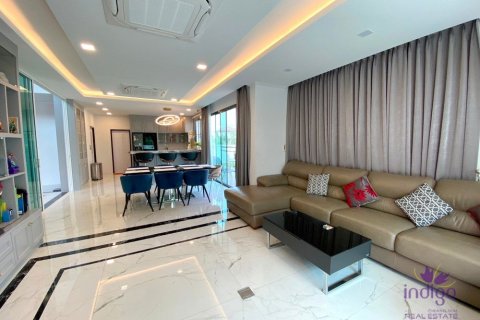 Дом в Чиангмае, Таиланд с 4 спальнями  № 162577 - фото 2