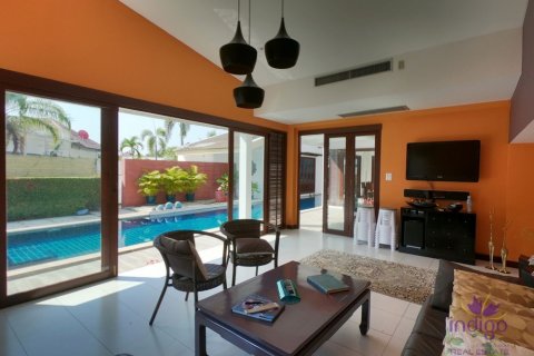 Villa in Chiang Mai, Thailand 2 bedrooms № 162574 - photo 4