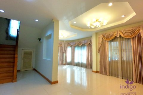 House in Chiang Mai, Thailand 5 bedrooms № 162579 - photo 5