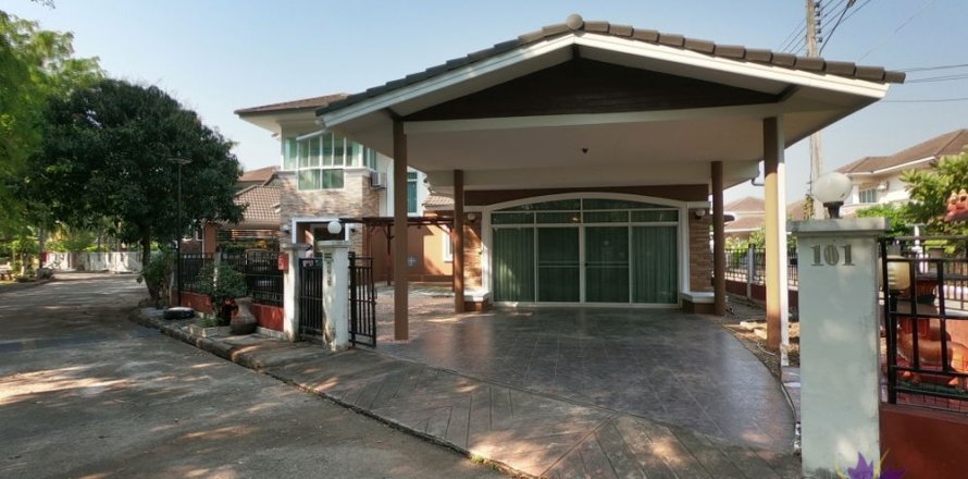House in Chiang Mai, Thailand 5 bedrooms № 162579