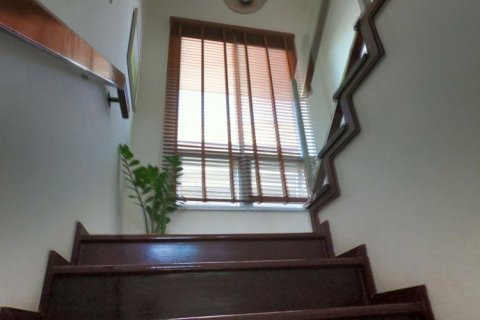 Maison à Chiang Mai, Thaïlande 4 chambres № 162576 - photo 8