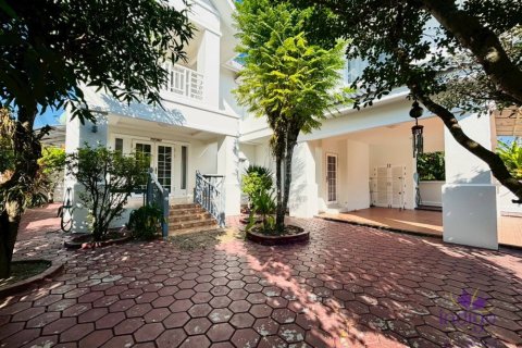 House in Chiang Mai, Thailand 3 bedrooms № 162578 - photo 3