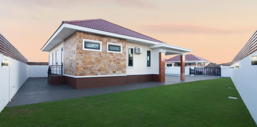 House in Hua Hin, Thailand 3 bedrooms № 162199