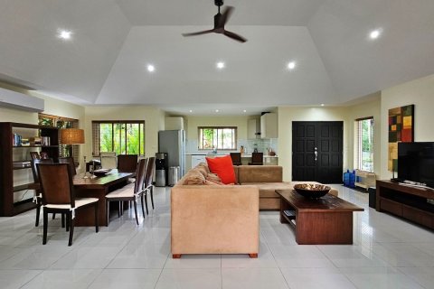 Villa in Kathu, Thailand 3 bedrooms № 162198 - photo 22