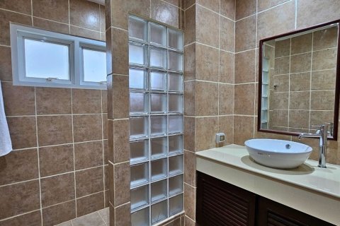 Villa in Kathu, Thailand 3 bedrooms № 162198 - photo 24