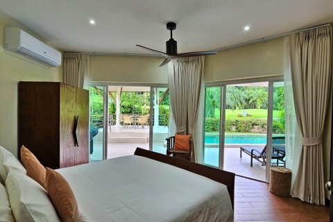 Villa in Kathu, Thailand 3 bedrooms № 162198 - photo 21