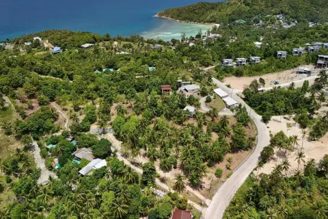 Land in Surat Thani, Thailand 4200000 sq.m. № 162201 - photo 10