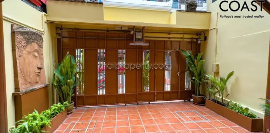 Local comercial 433 m2 en Pattaya, Tailandia № 213161